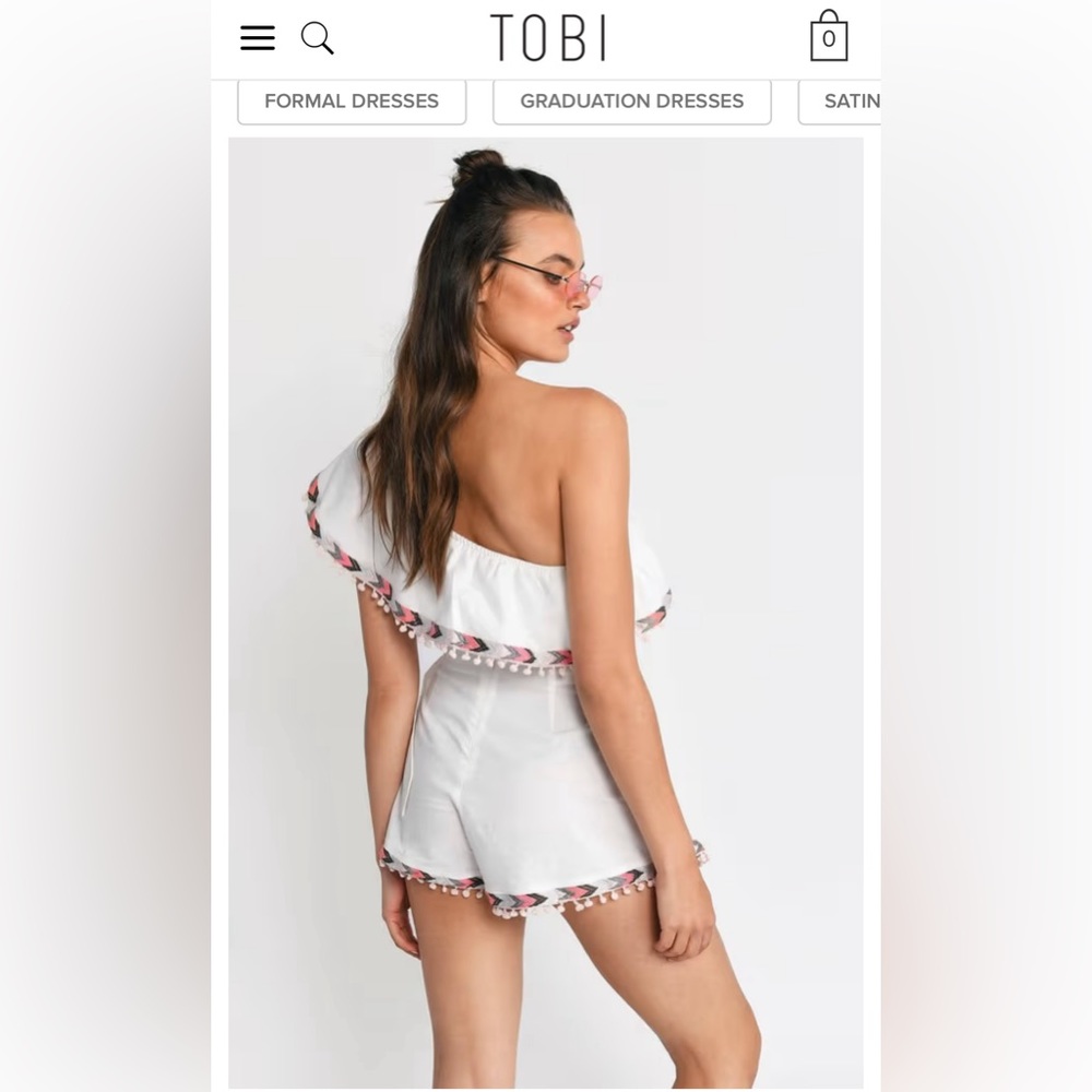 NWT TOBI Judy White One Shoulder Crop - Picture 3 of 9